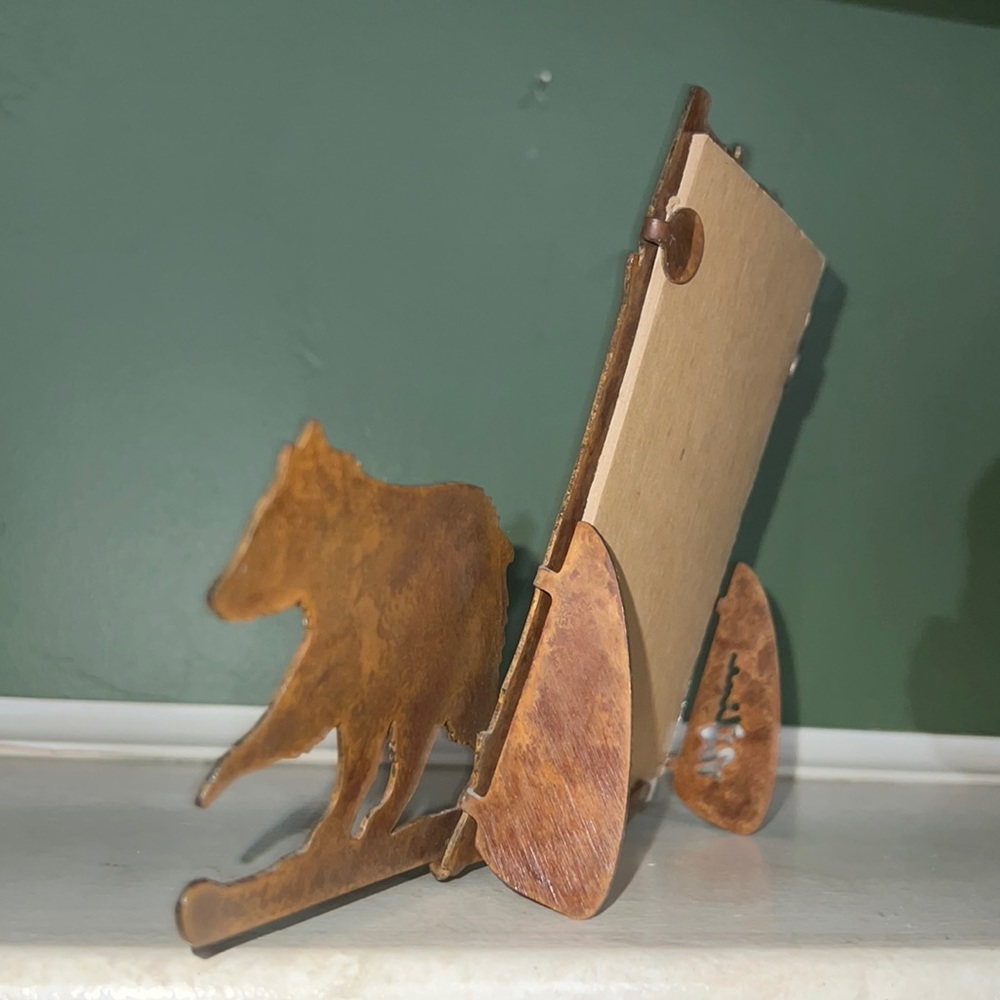 Rijline Metal Art Bear Theme Picture Frame Holds 4” X 6” - Picture 7 of 9